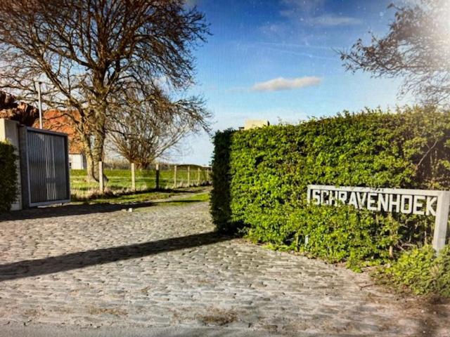 Schravenhoek Met Indoorzwembad En Sauna Veurne Esterno foto