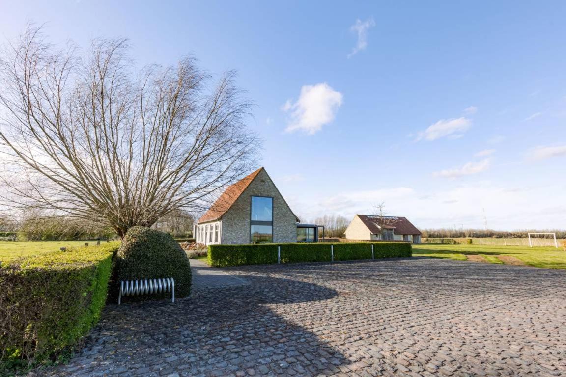 Schravenhoek Met Indoorzwembad En Sauna Veurne Esterno foto