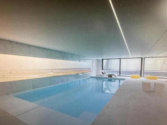 Schravenhoek Met Indoorzwembad En Sauna Veurne Esterno foto